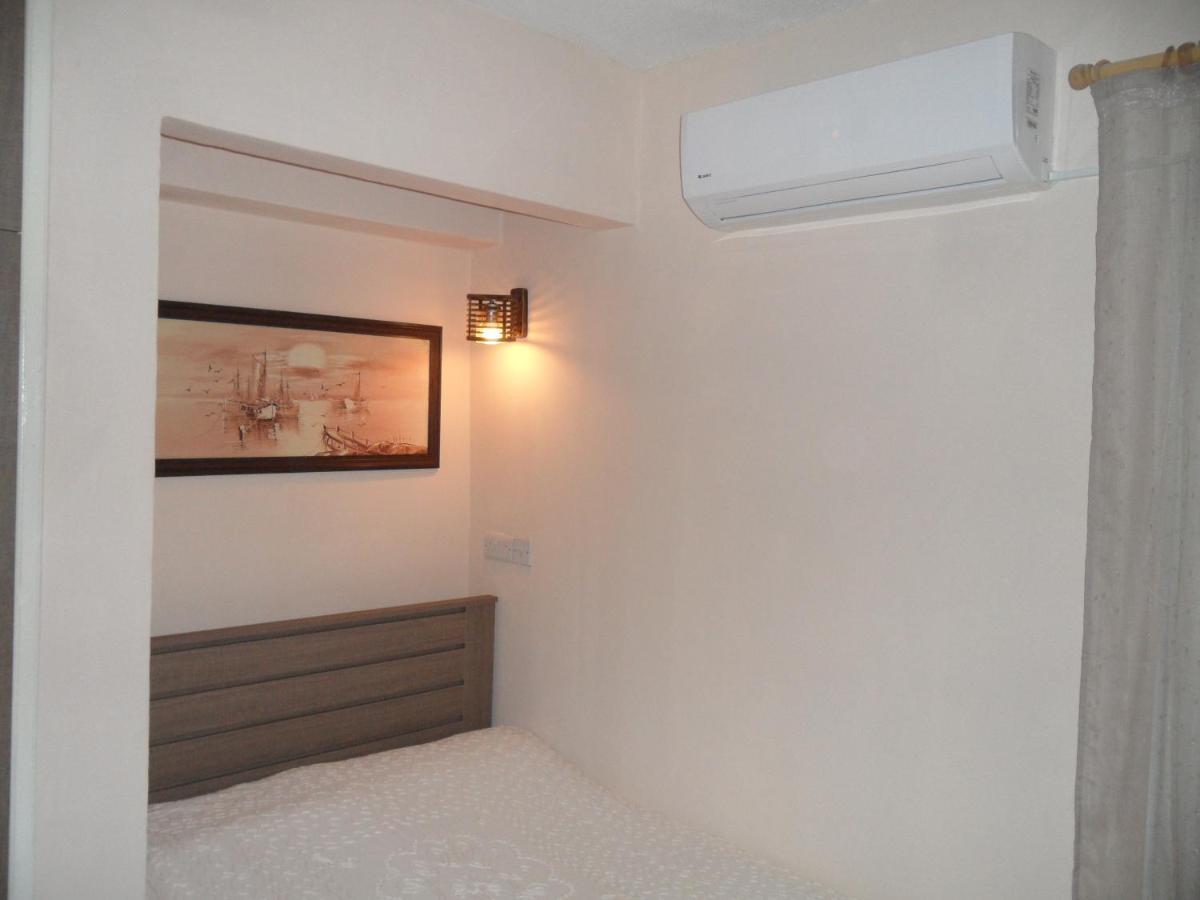 Sunshine Apts, Two Bedroom , Free Internet, No 3 Ajía Nápa Eksteriør bilde